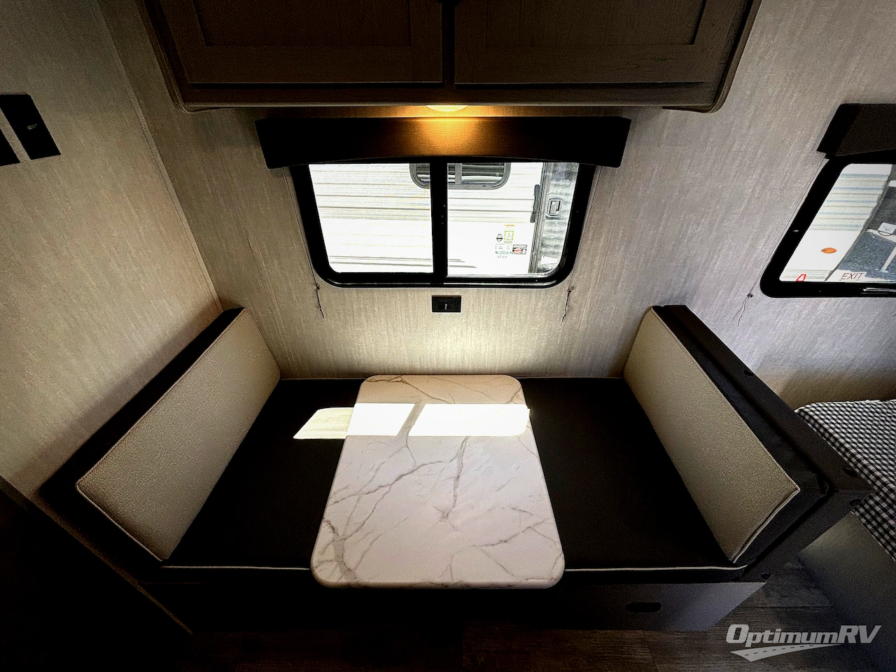 2025 Coachmen Clipper Cadet 17CFQ Photo 8