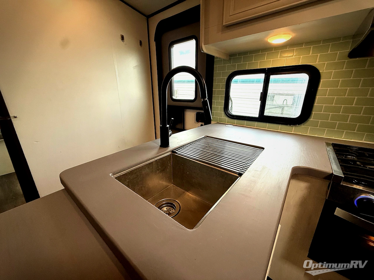 2022 Dutchmen Atlas 2902BH Photo 16