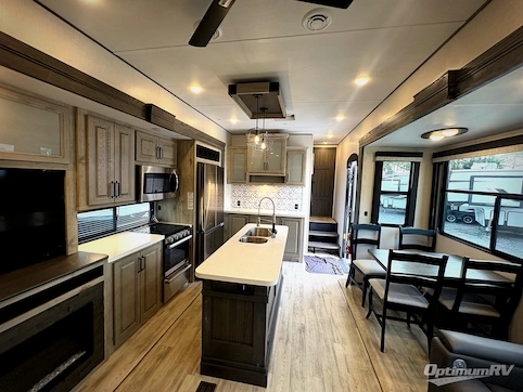 2024 Keystone Alpine Avalanche Edition 390DS RV Photo 2