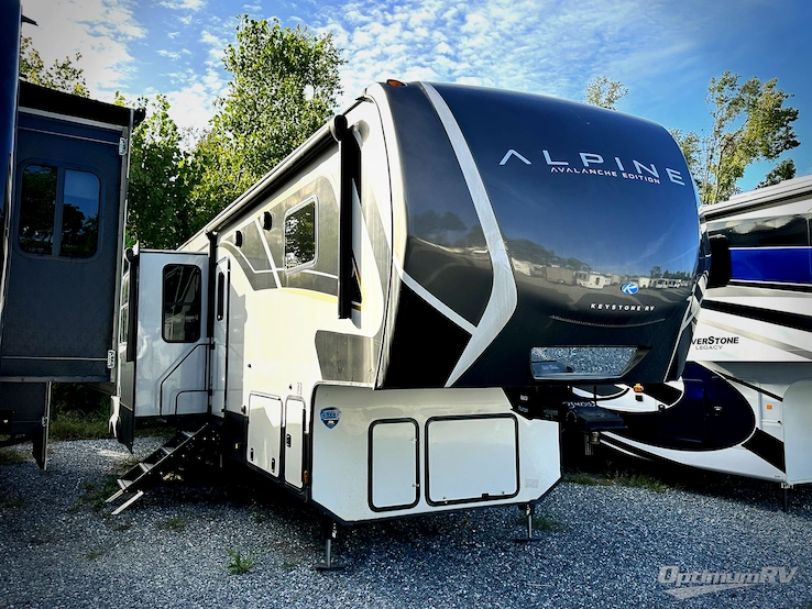 2024 Keystone Alpine Avalanche Edition 390DS RV Photo 1