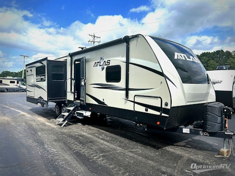 Used 2019 Dutchmen Atlas 3302RL Featured Photo