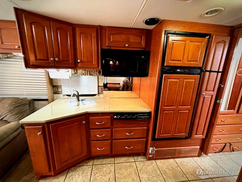 2006 Damon Astoria 3679 RV Photo 2