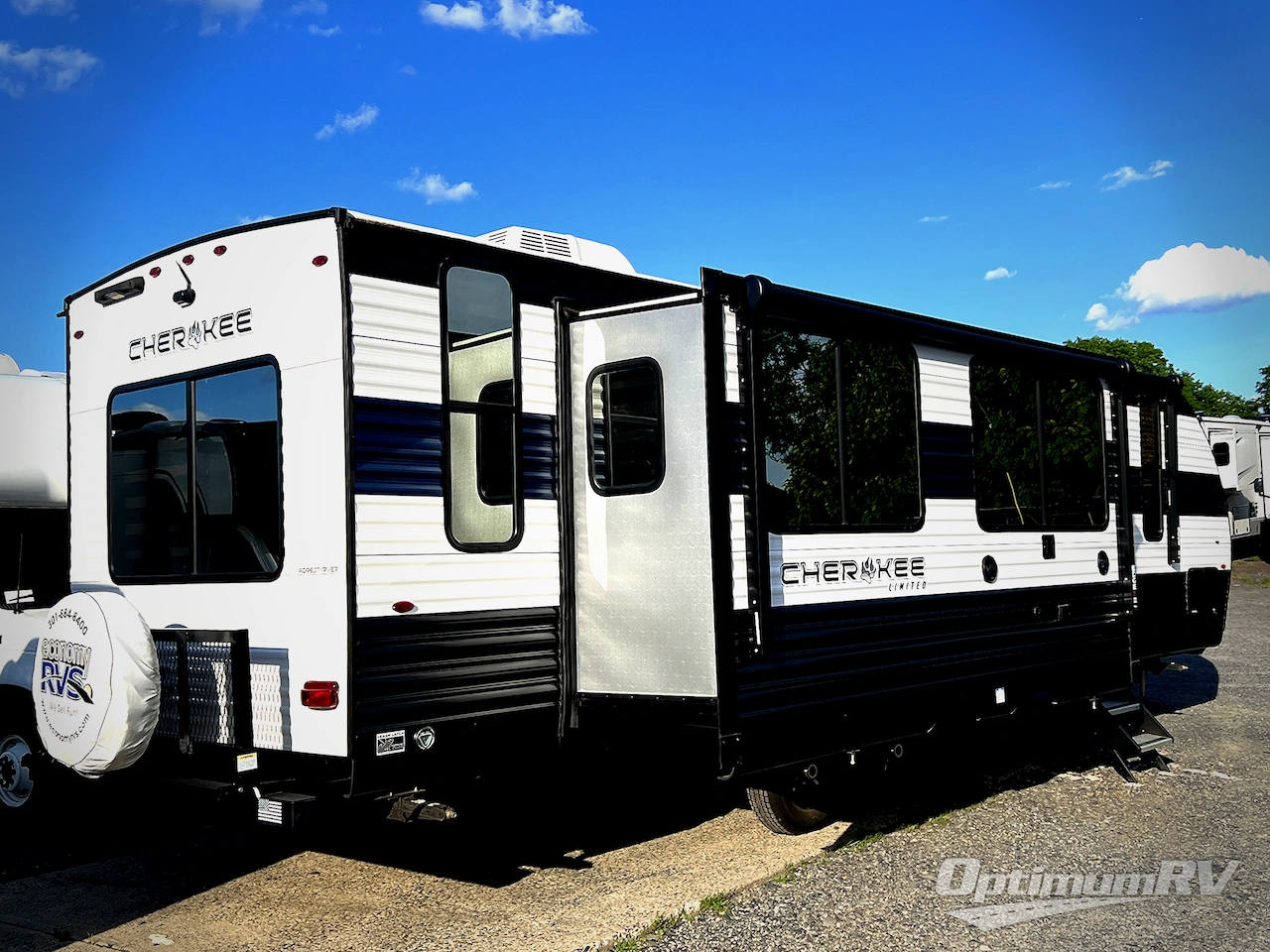 2023 Forest River Cherokee 274WK Photo 2