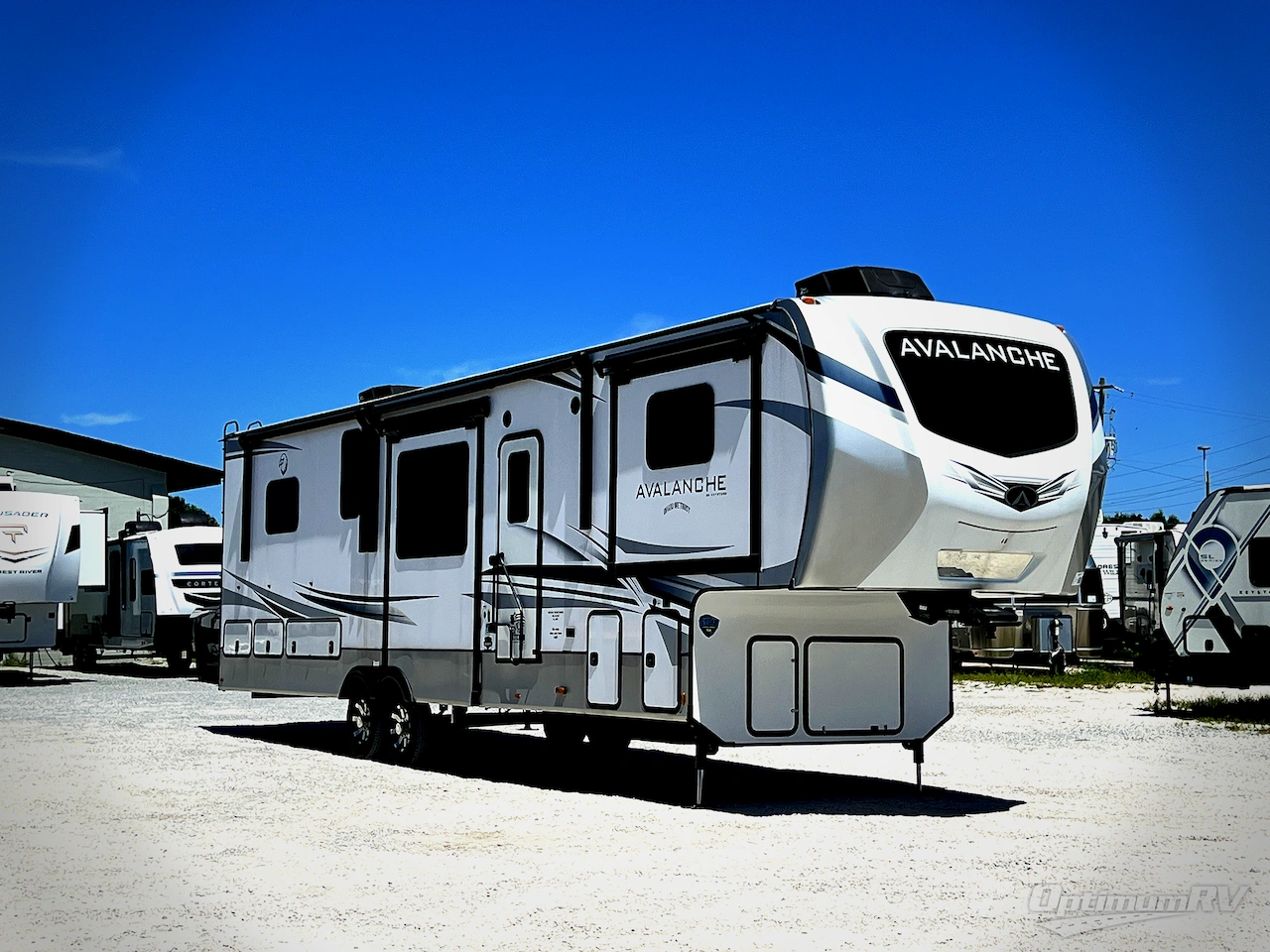2023 Keystone Avalanche 360FL Photo 1