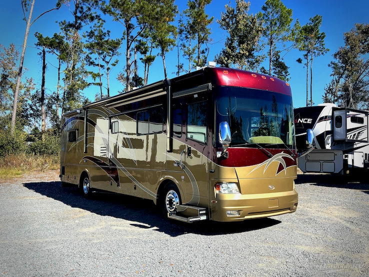 2007 Country Coach Inspire 360 SIENA 425 RV Photo 1