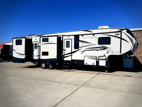 Used 2015 Keystone Avalanche 390RB Featured Photo