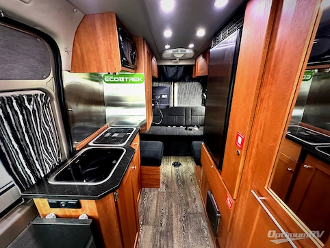 2018 Roadtrek Zion SRT RV Photo 3