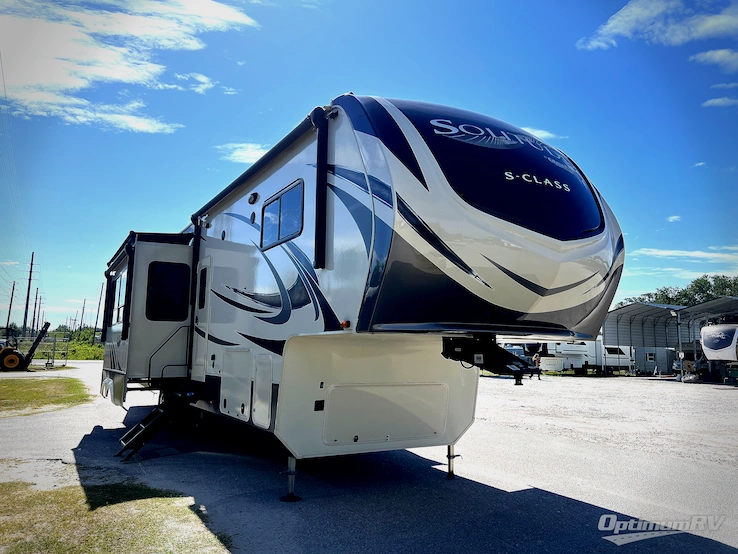 2020 Grand Design Solitude S-Class 3950BH RV Photo 1