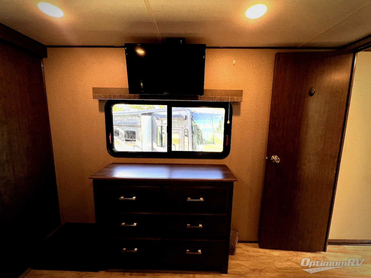 2020 Grand Design Solitude S-Class 3950BH Photo 16