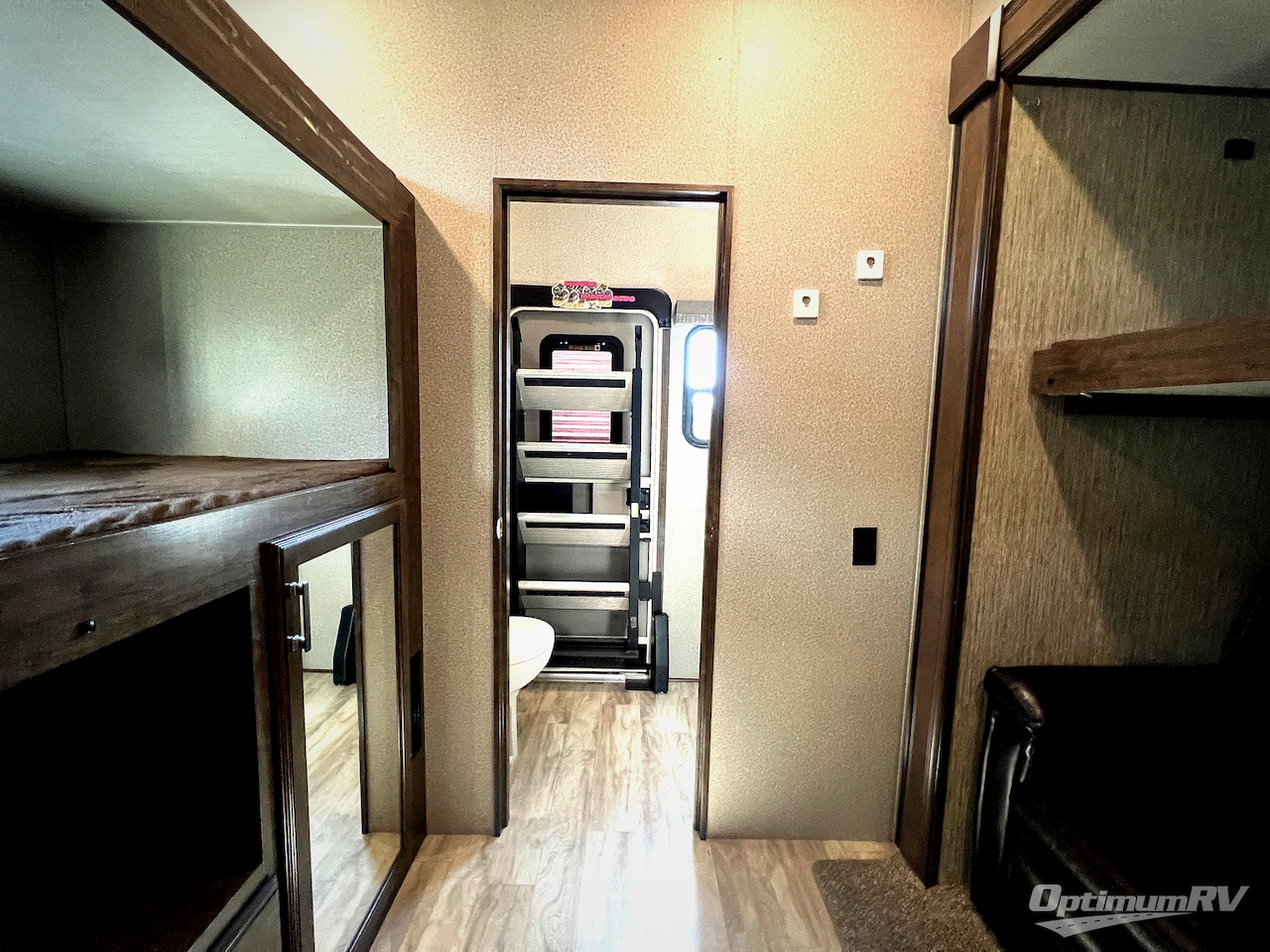2020 Grand Design Solitude S-Class 3950BH Photo 23