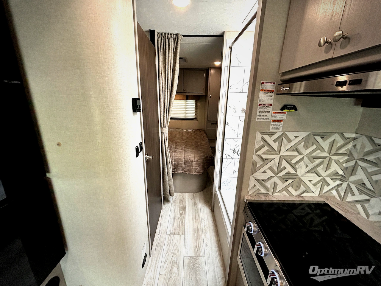 2025 Coachmen Freelander 27QB Photo 17
