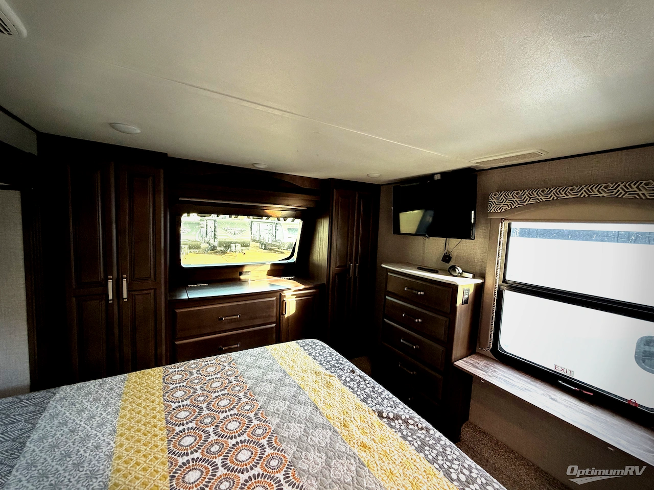2020 Keystone Avalanche 313RS Photo 17