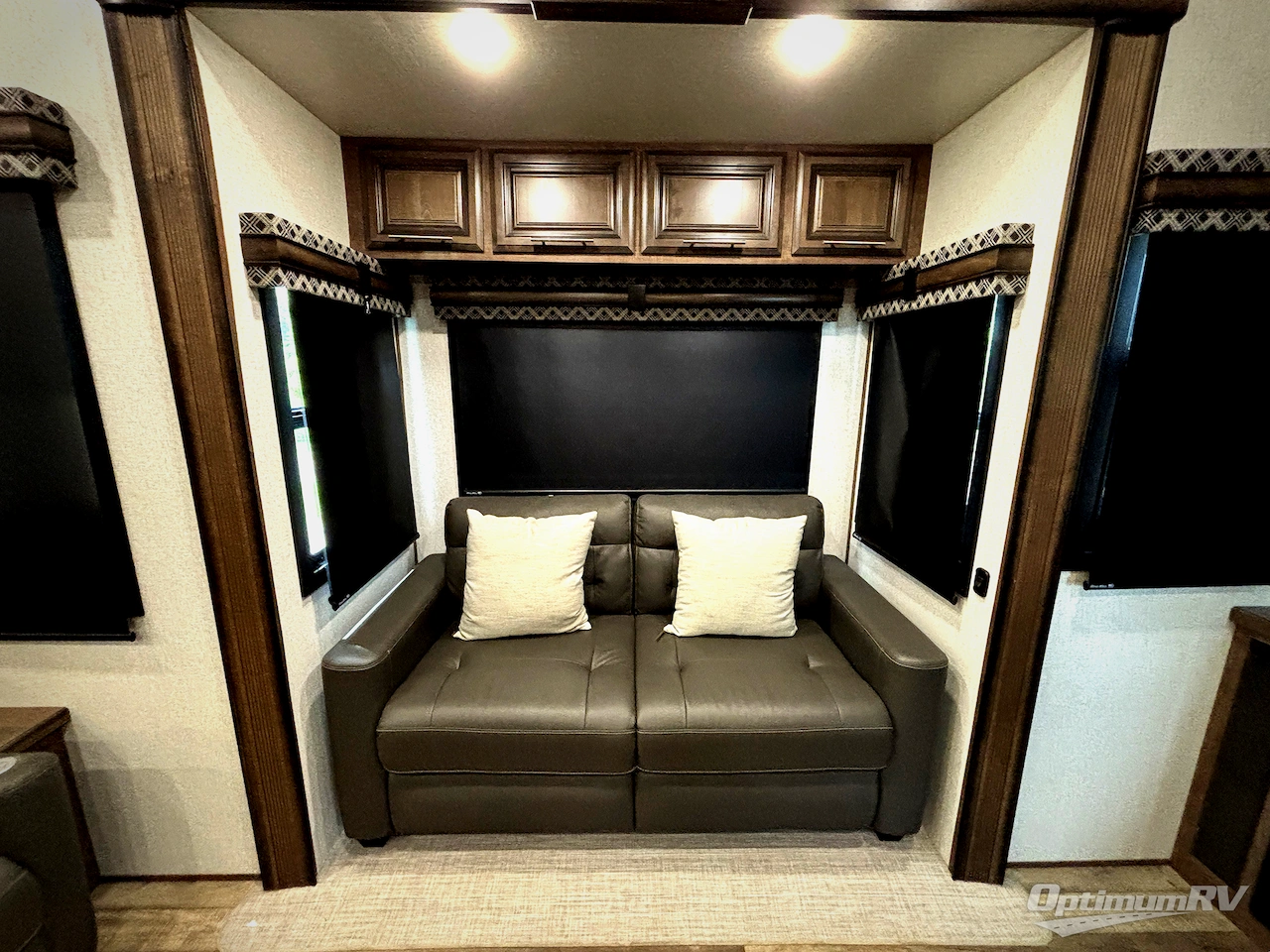 2020 KZ Durango Gold G391RKQ Photo 17