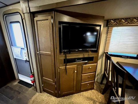 2017 Keystone Premier Ultra Lite 24RKPR RV Photo 4