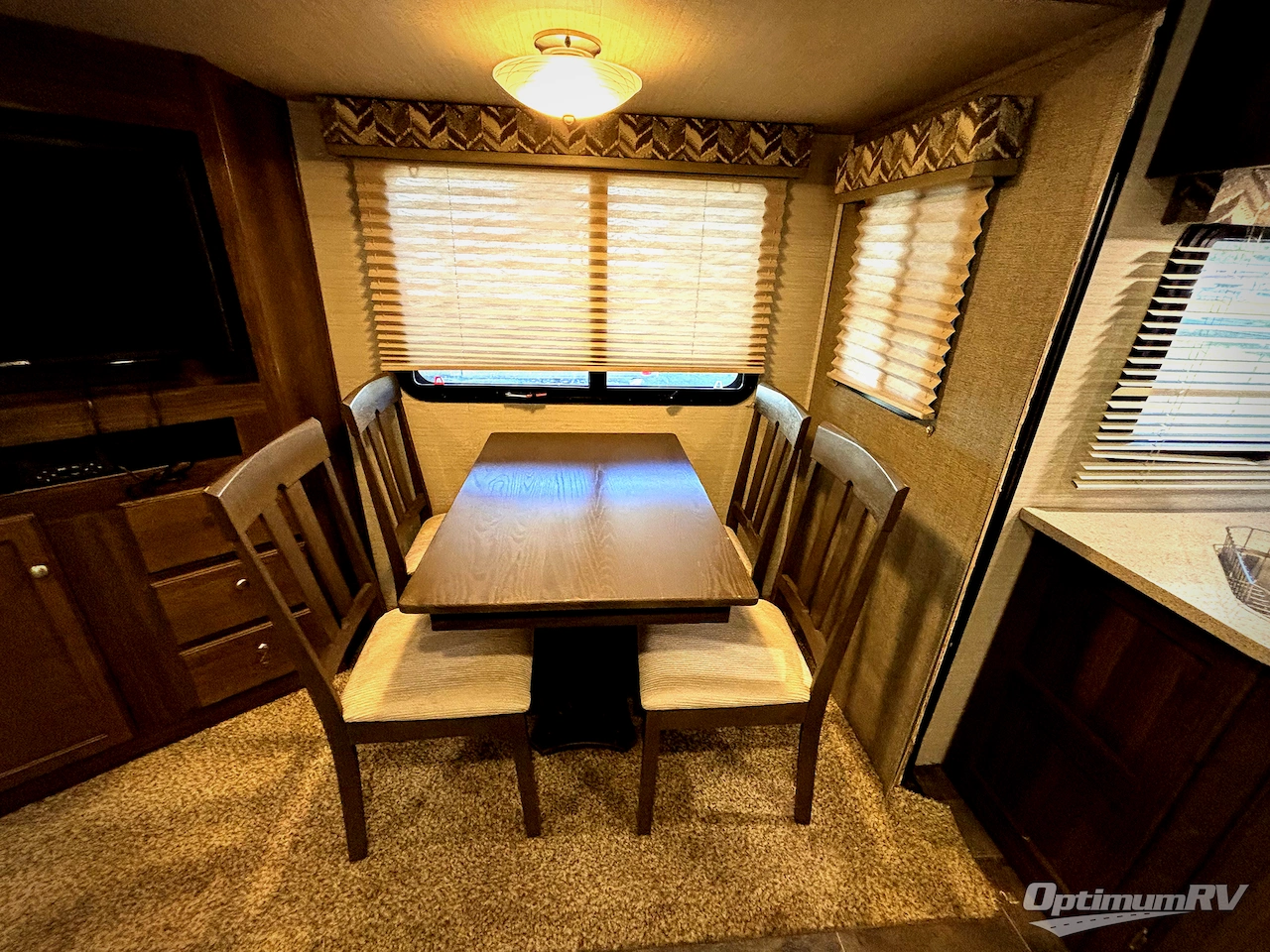 2017 Keystone Premier Ultra Lite 24RKPR Photo 11