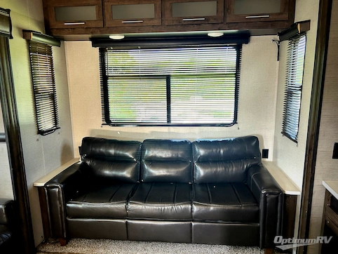 2018 CrossRoads Volante 3201IK RV Photo 2