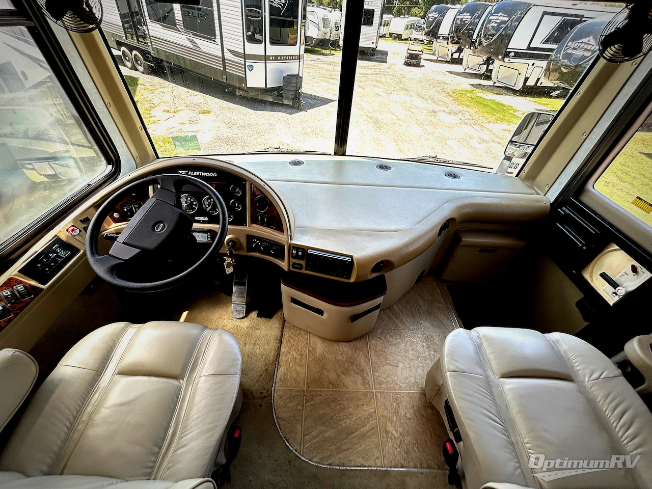 2006 Fleetwood Expedition 38S Photo 8