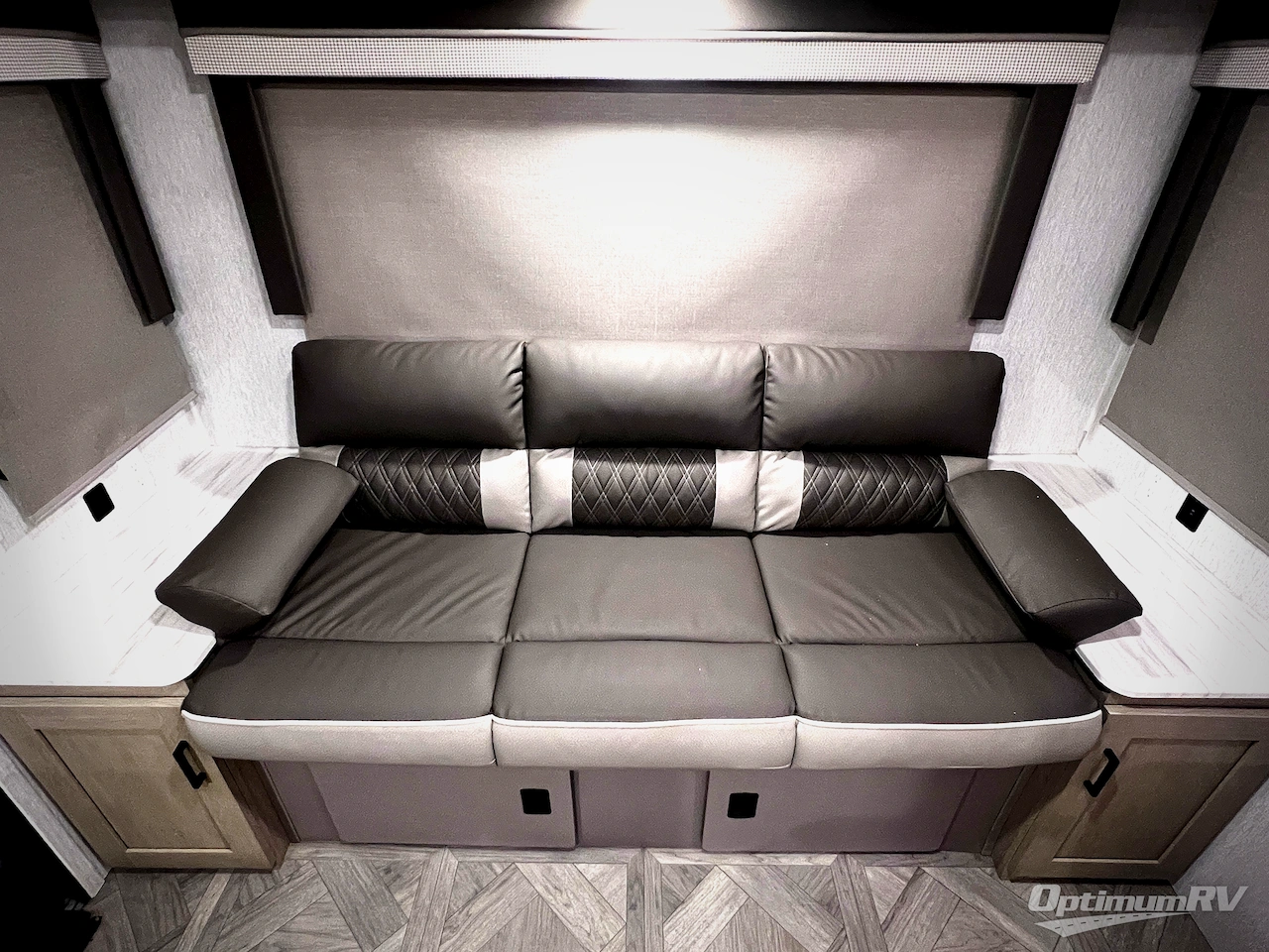 2023 Forest River Wildwood X-Lite 24RLXL Photo 7