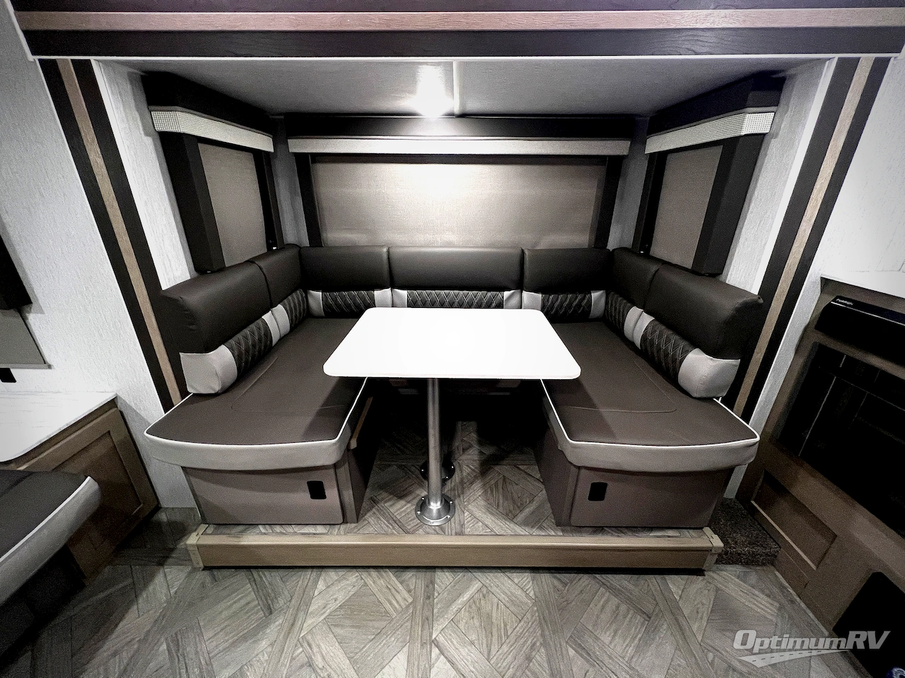 2023 Forest River Wildwood X-Lite 24RLXL Photo 9