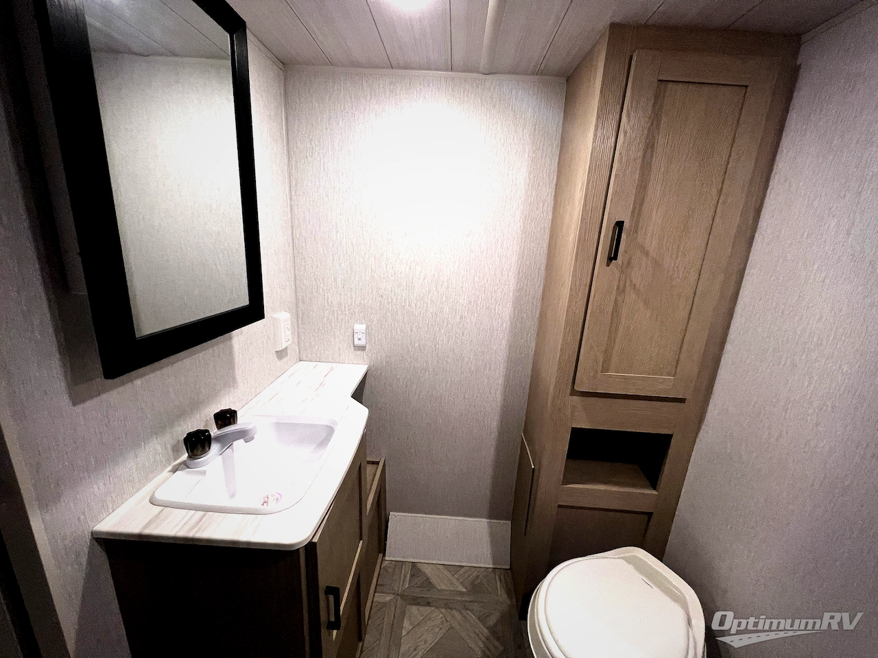 2023 Forest River Wildwood X-Lite 24RLXL Photo 21