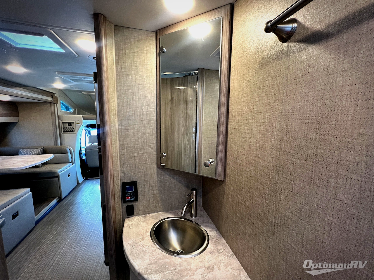 2023 Thor Tiburon Sprinter 24TT Photo 21