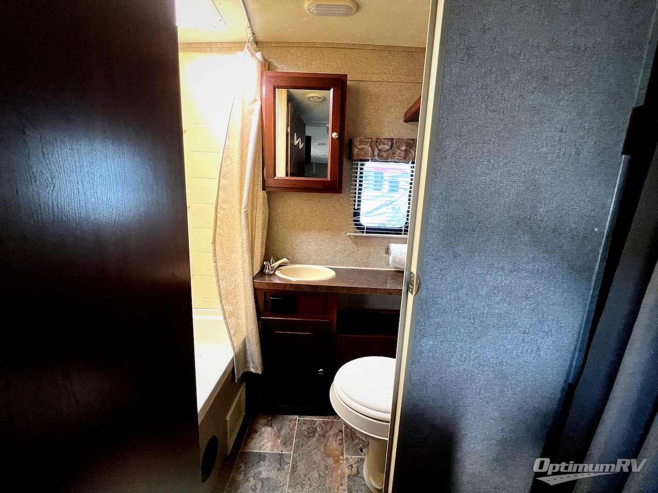 2016 Forest River Rockwood Mini Lite 2306 Photo 16