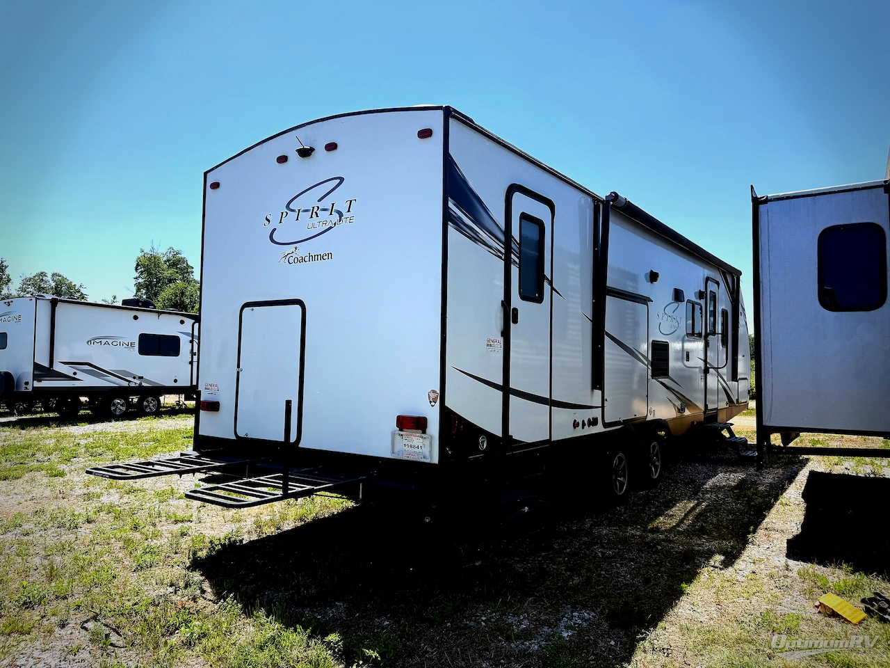2020 Coachmen Spirit Ultra Lite 2963BH Photo 2