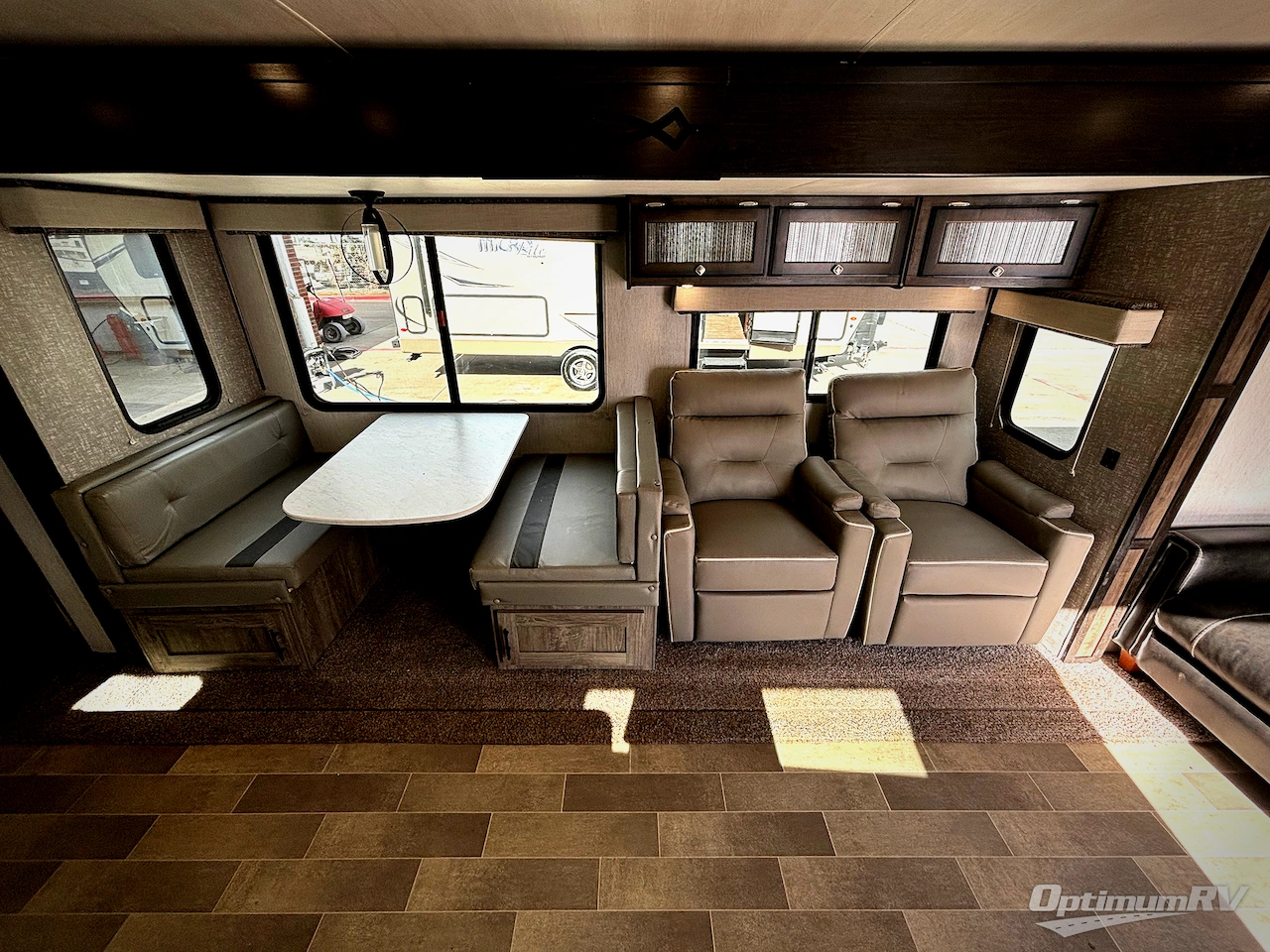 2020 Heartland Mallard 301 Photo 6