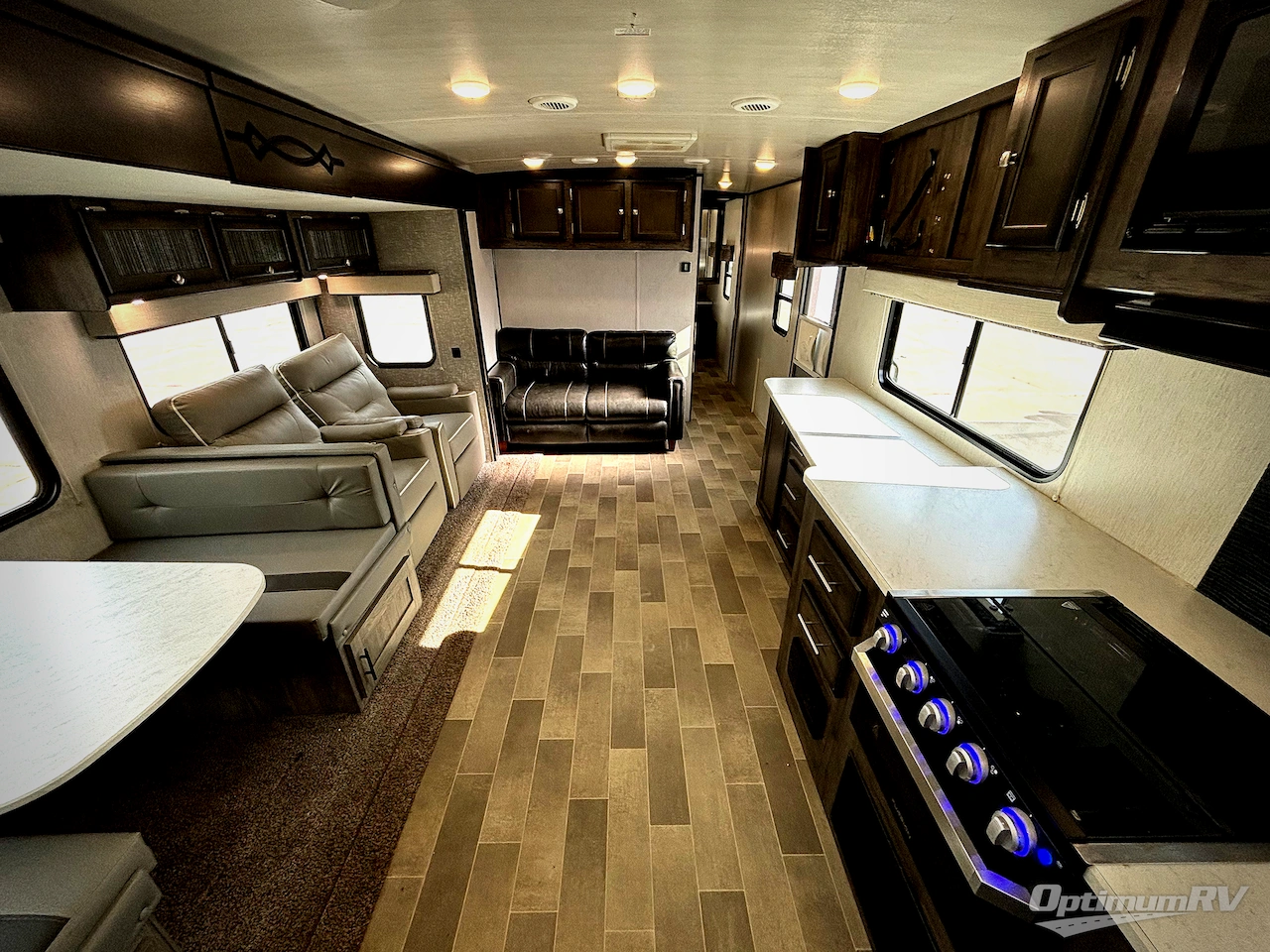 2020 Heartland Mallard 301 Photo 8