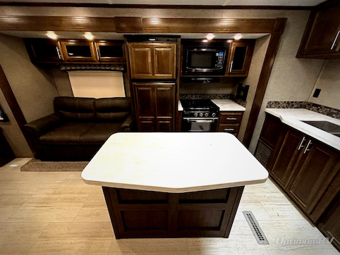 2019 Forest River Flagstaff Classic Super Lite 832IKBS RV Photo 4