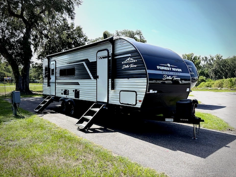 Used 2026 East To West Della Terra 251RD Featured Photo