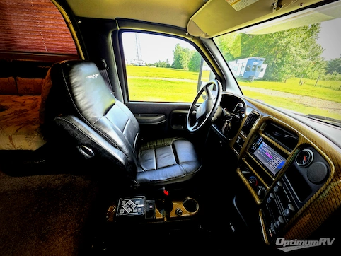 2009 Weekend Warrior Road Warrior 3400RWT RV Photo 3