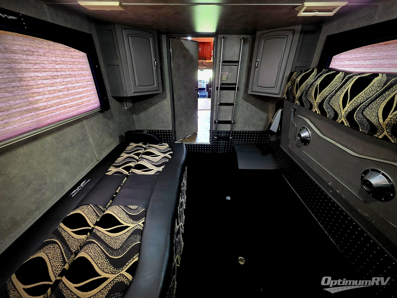 2009 Weekend Warrior Road Warrior 3400RWT Photo 19
