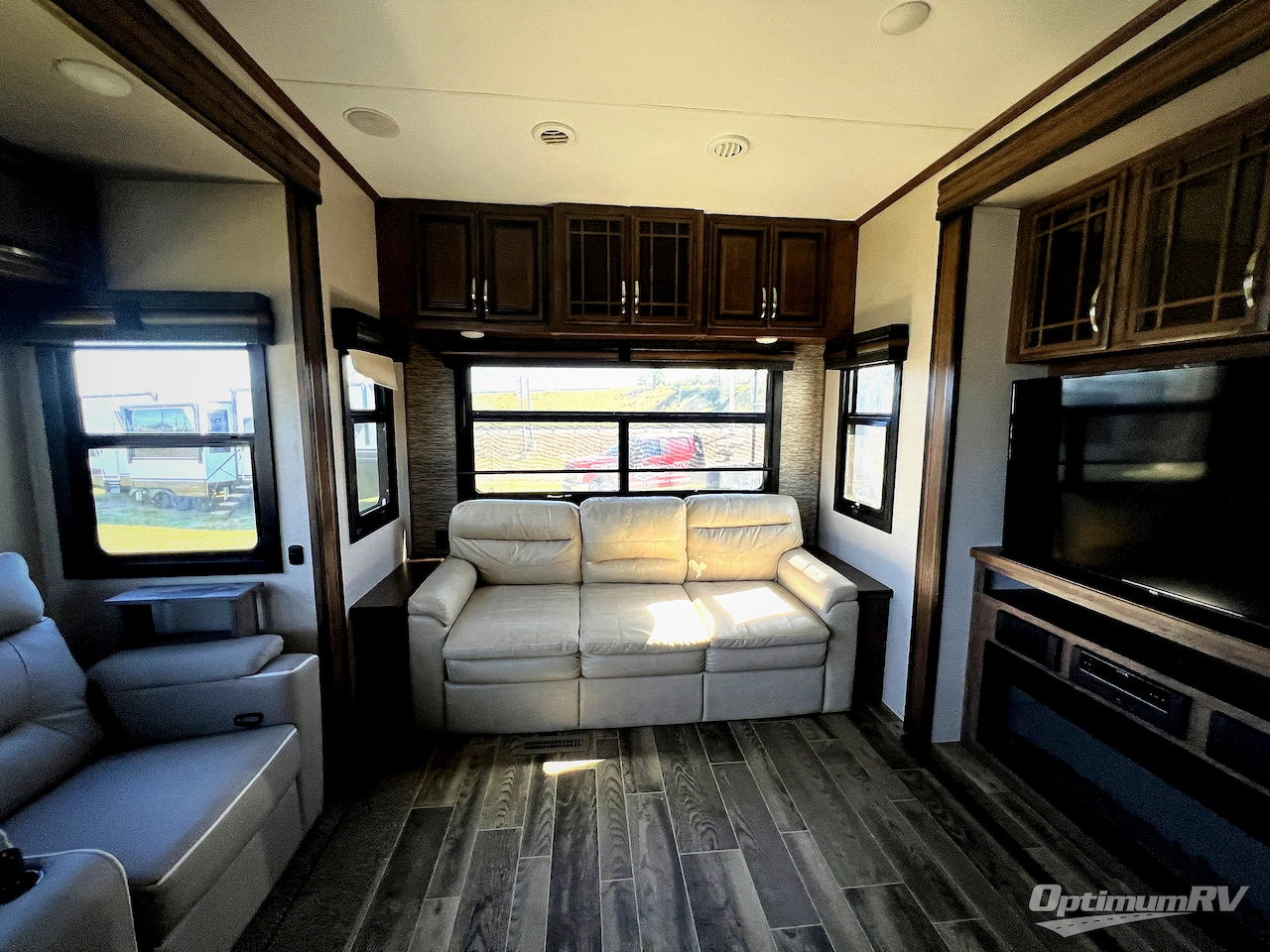 2020 KZ Durango Gold G356RLT Photo 6