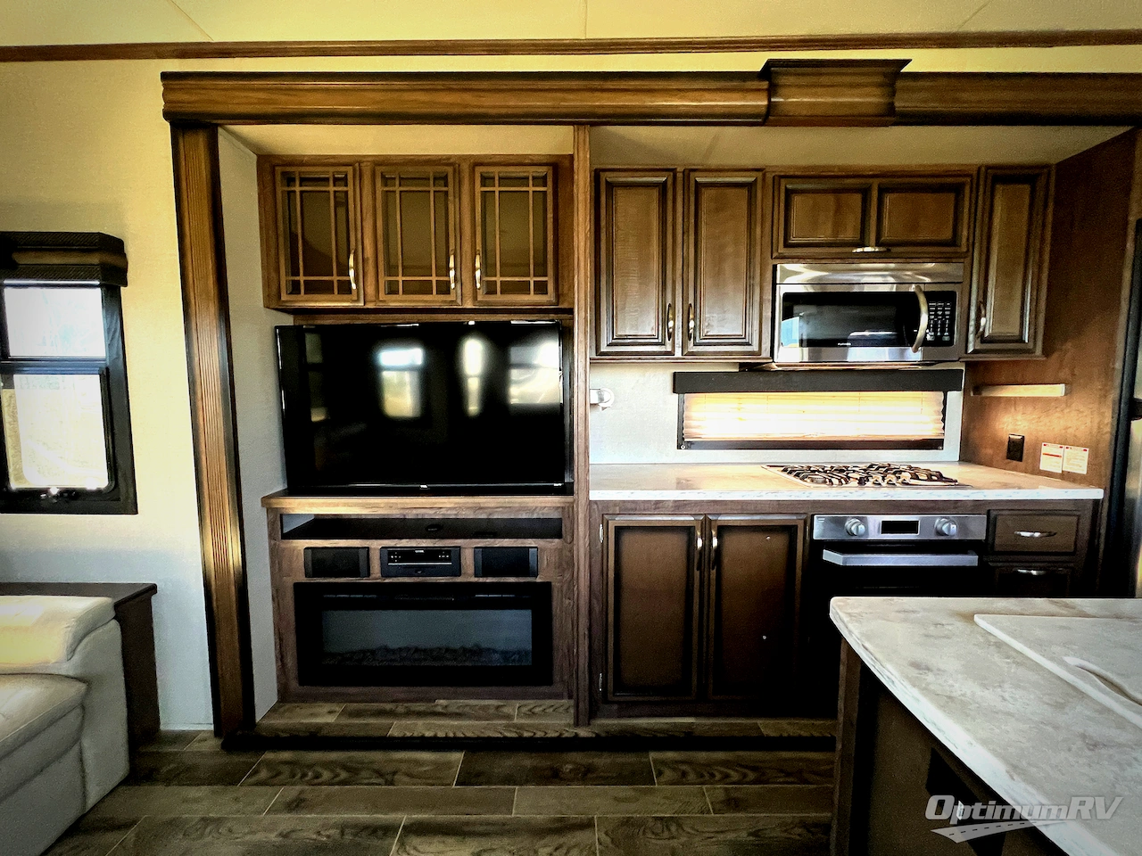 2020 KZ Durango Gold G356RLT Photo 7