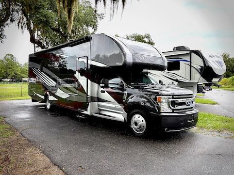 Used 2020 Thor Magnitude SV34 Featured Photo