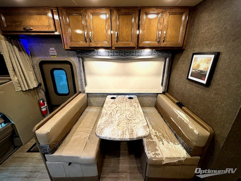 2020 Thor Magnitude SV34 RV Photo 3