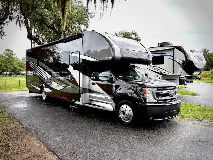 2020 Thor Magnitude SV34 RV Photo 1