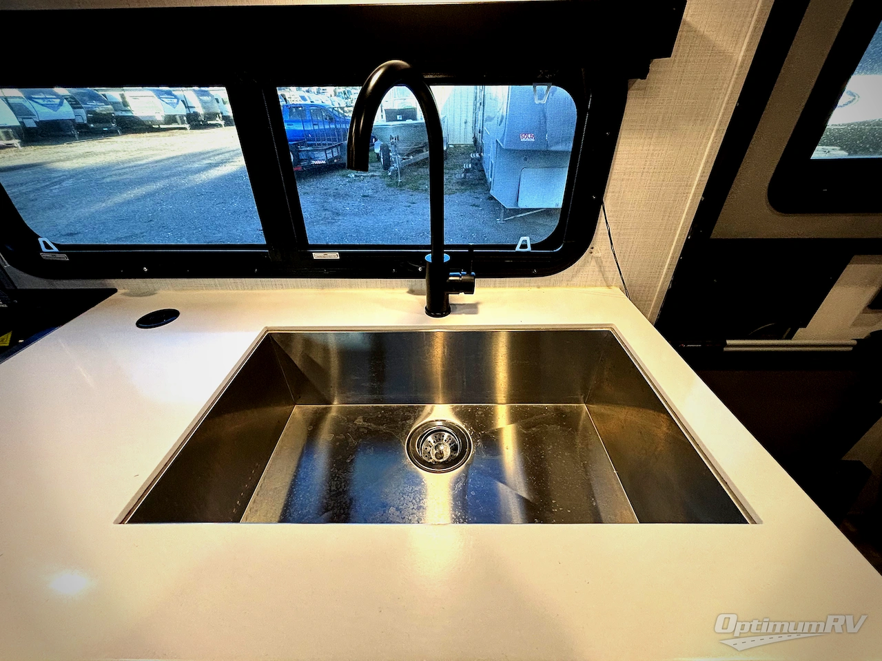 2024 Forest River Flagstaff Micro Lite 22FBS Photo 6