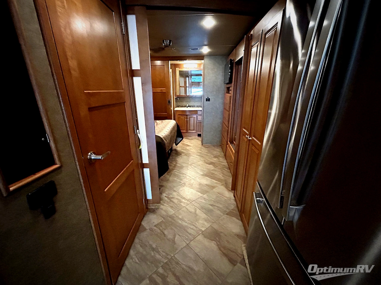 2016 Winnebago Adventurer 37F Photo 14
