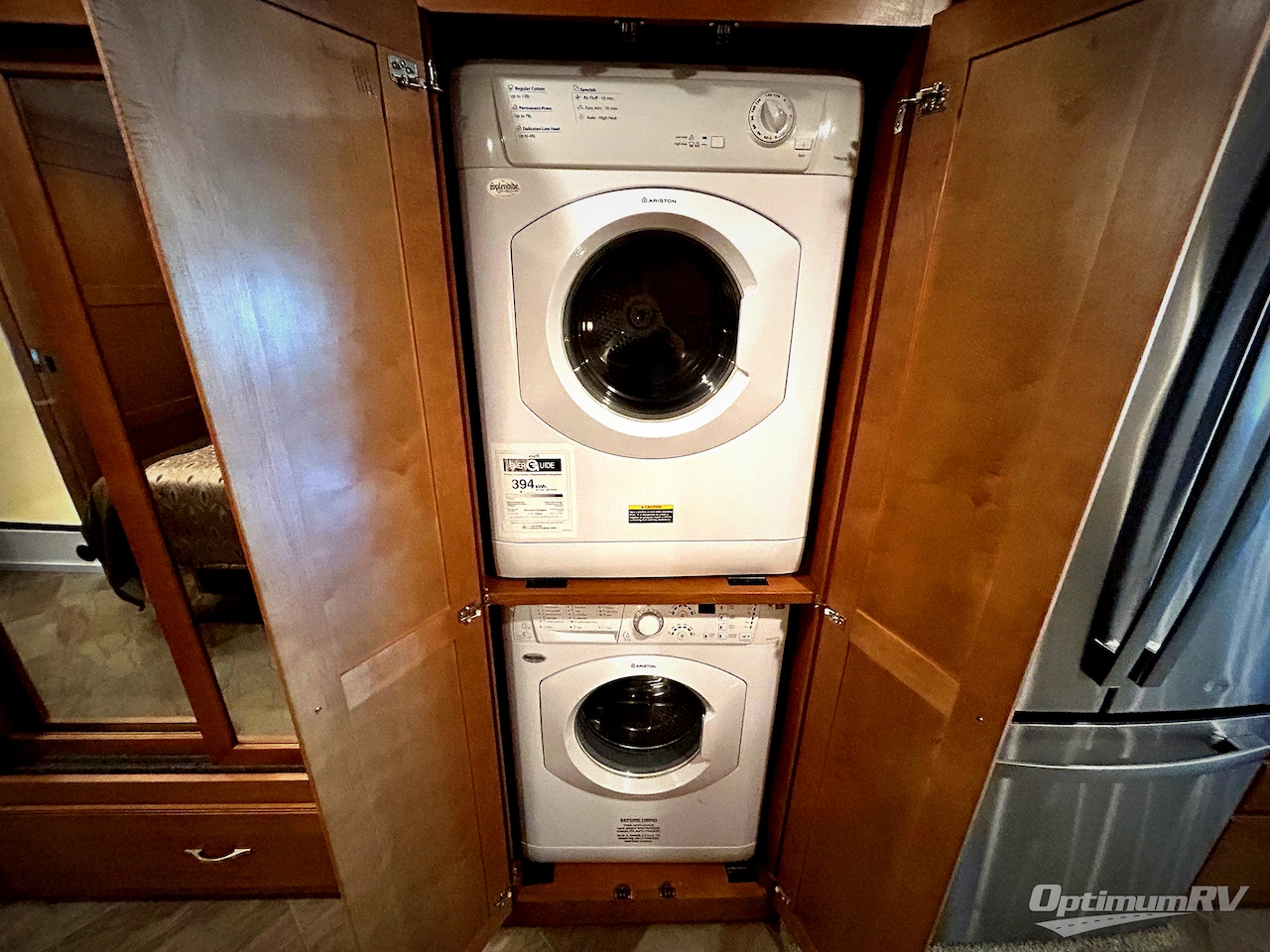2016 Winnebago Adventurer 37F Photo 22