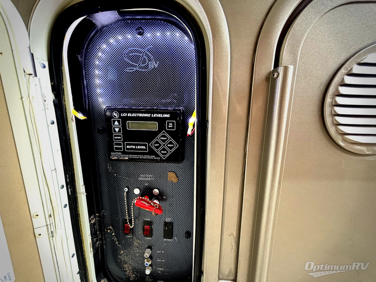 2017 DRV Luxury Suites Mobile Suites 38RSSA Photo 28