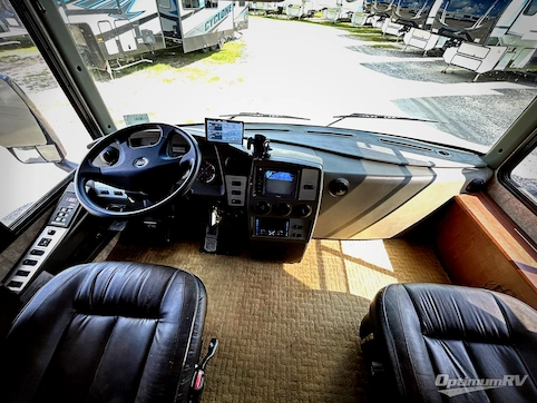 2009 Winnebago Destination 37G RV Photo 2