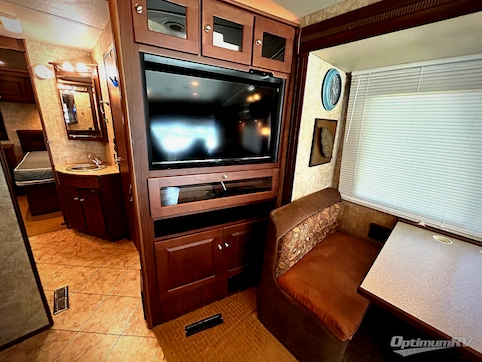 2009 Winnebago Destination 37G RV Photo 3
