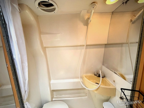 2006 Roadtrek Roadtrek RS-Adventurous RV Floorplan Photo
