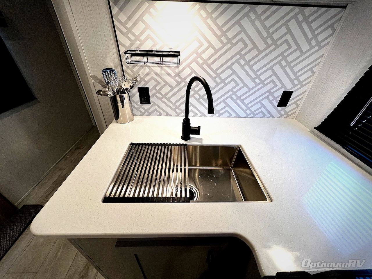2023 Heartland North Trail 26RLX Photo 8