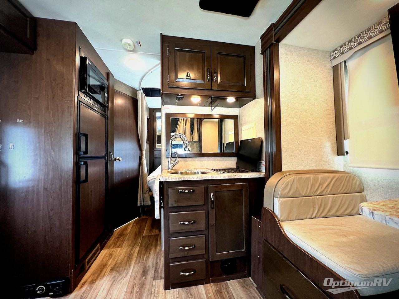 2020 Thor Four Winds Sprinter 24DS Photo 8