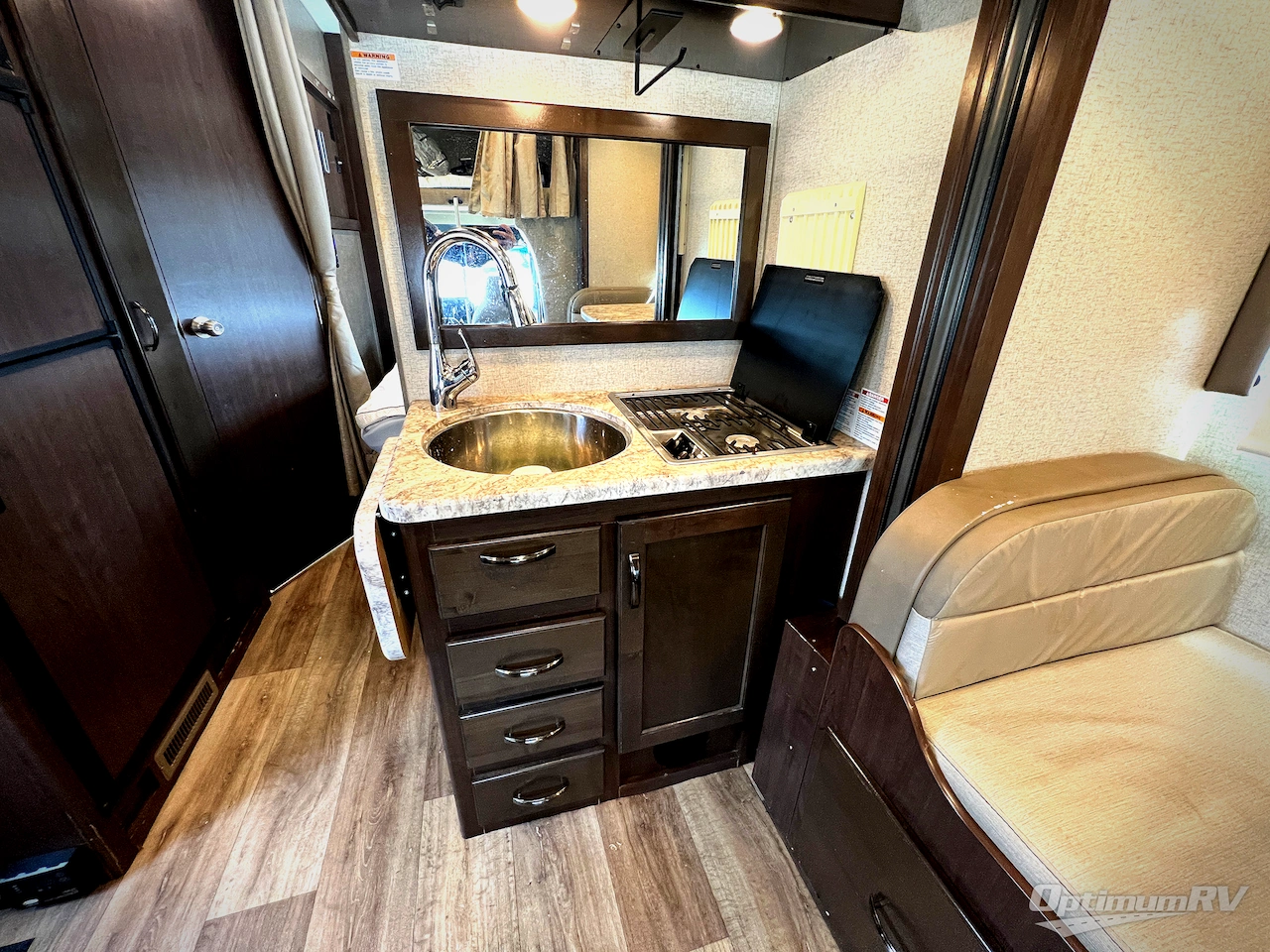 2020 Thor Four Winds Sprinter 24DS Photo 9