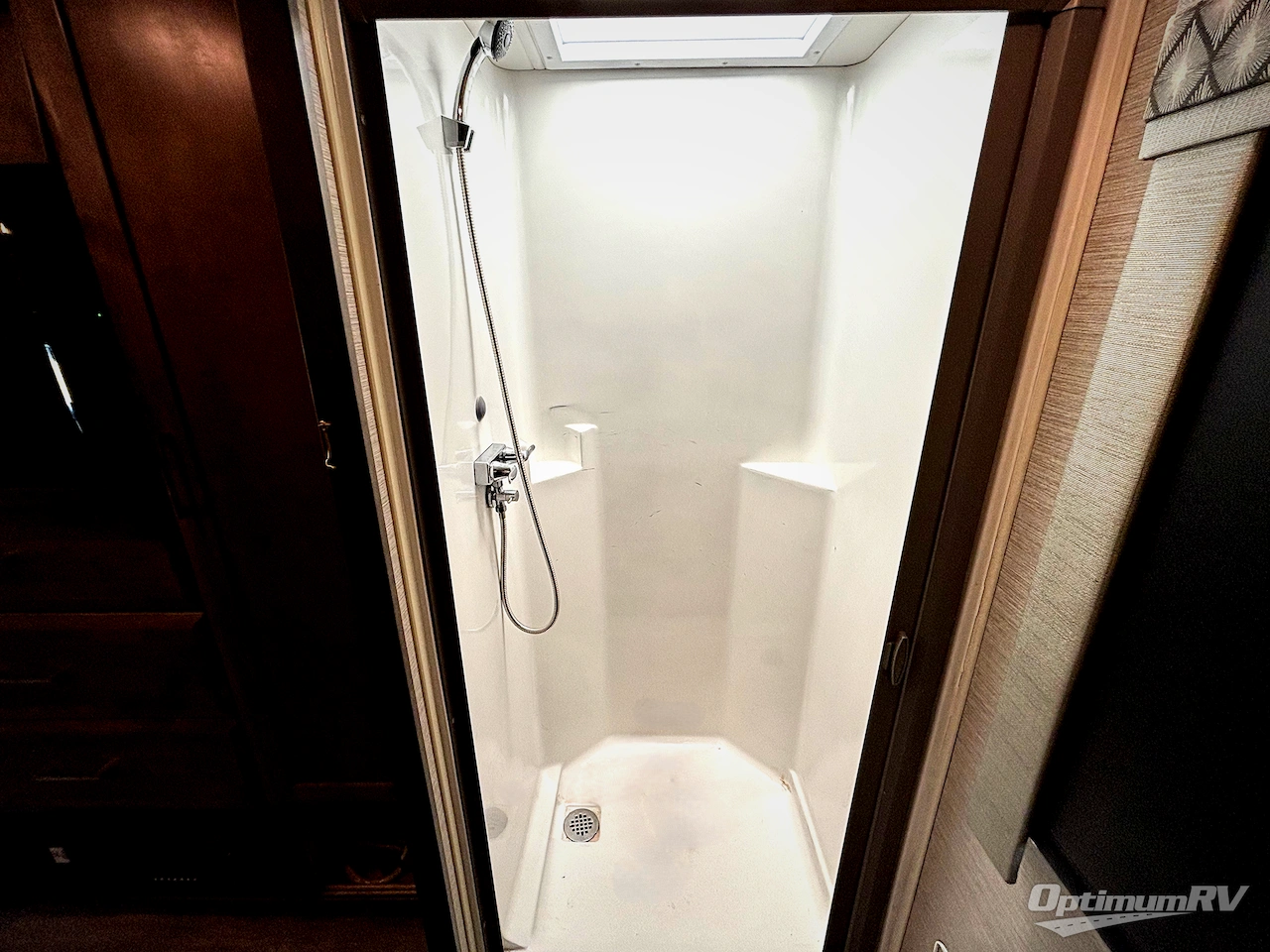 2021 Tiffin Wayfarer 25RW Photo 18