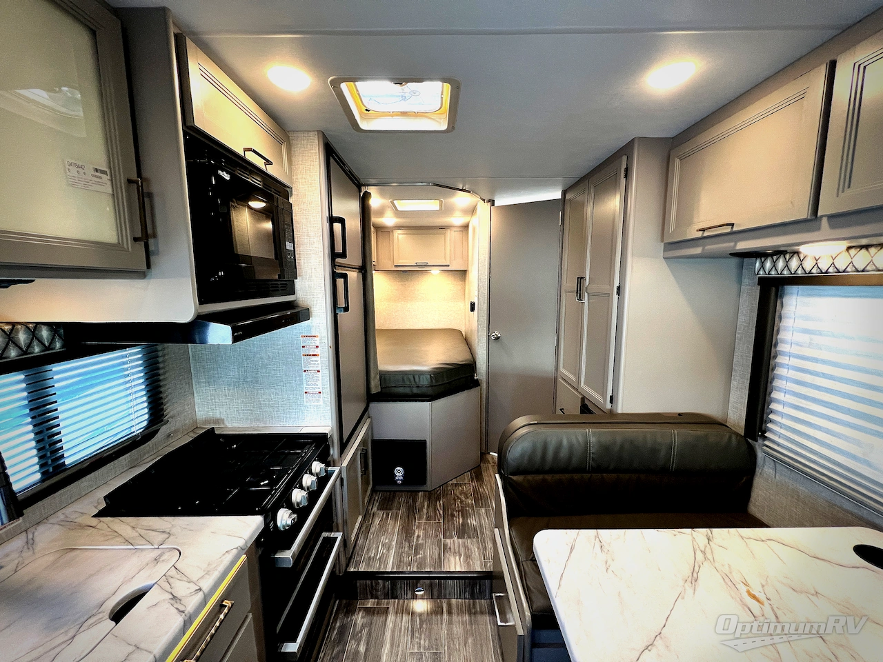 2024 Thor Four Winds 22E Photo 4